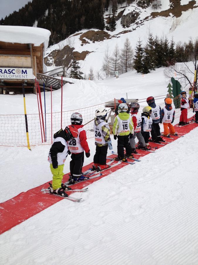 Gasthaus Zum Sternen Andermatt Exteriör bild
